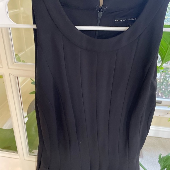 🌿White House Black Market black cocktail pleated dress - size 00🌿 - Picture 5 of 7